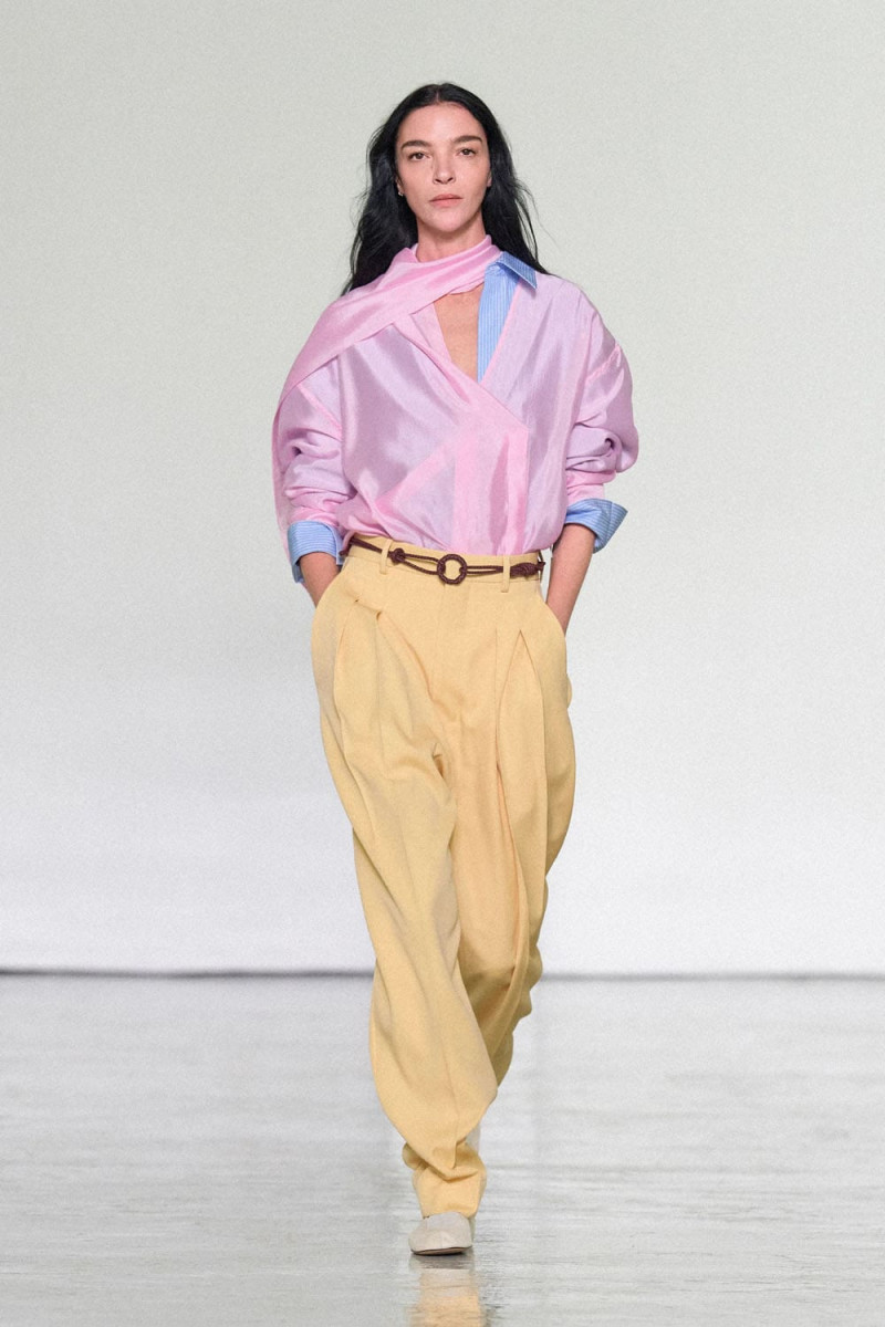 Bottega-Veneta-Spring-Summer-2027-Runway-Magazine-17.jpg