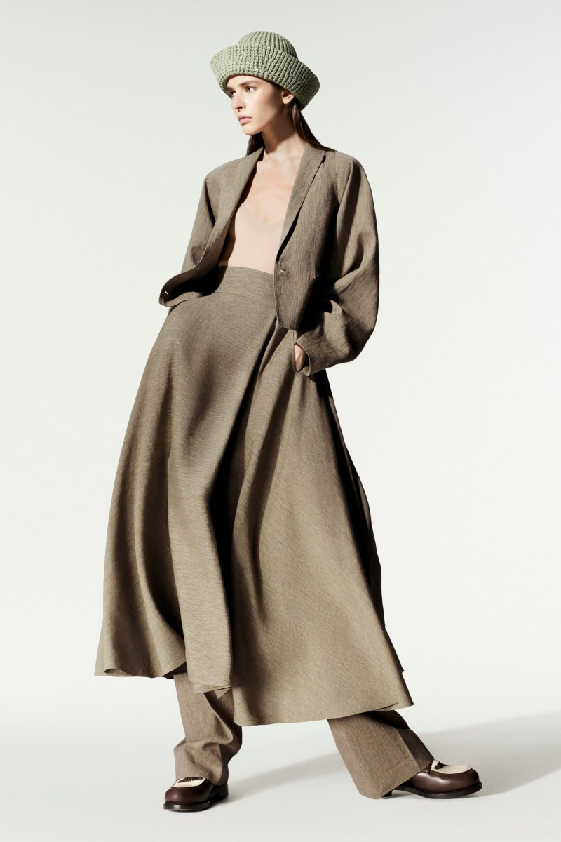 loro-piana-ss27-rtw-mfw-r-ctsy-0012.jpg