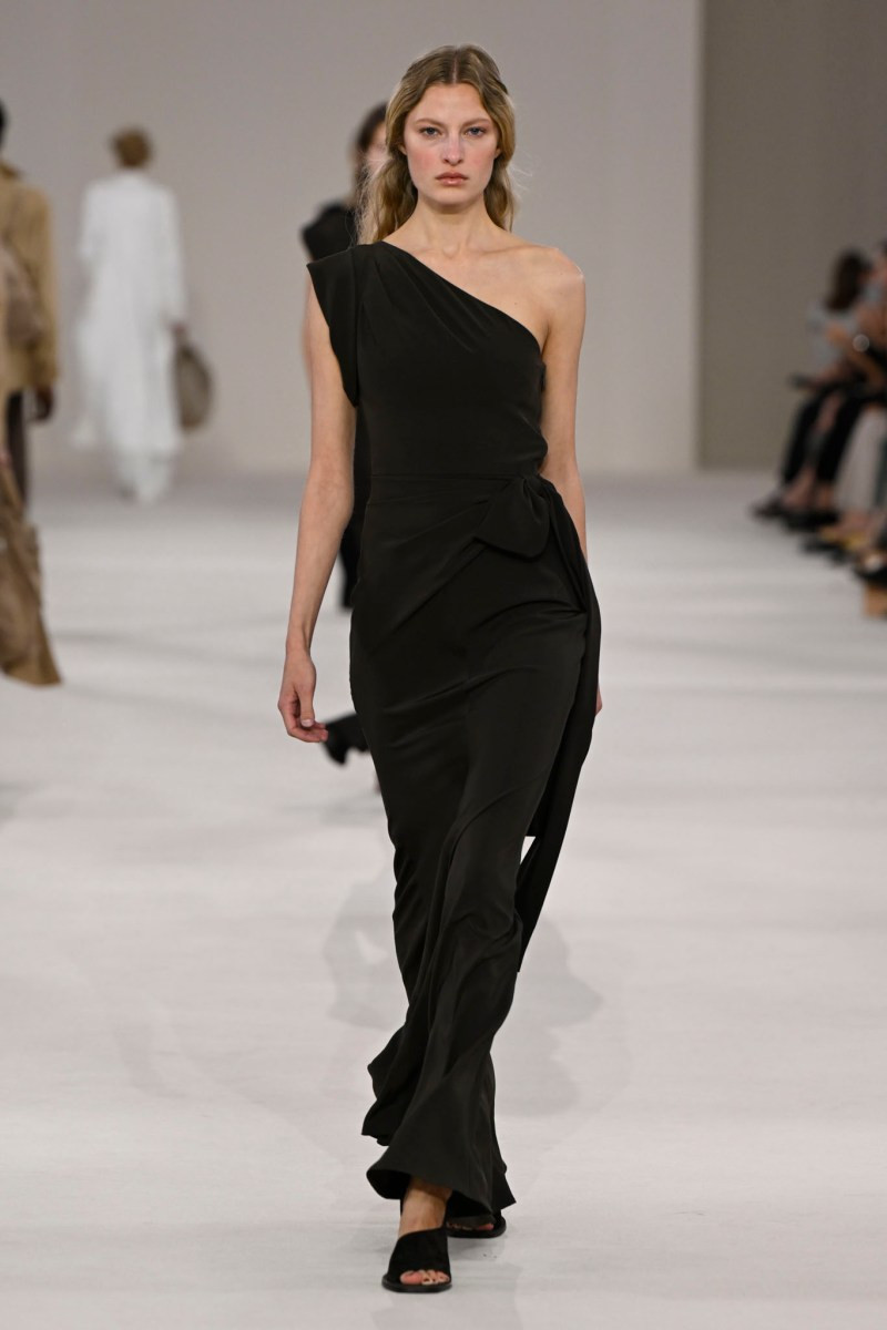 max-mara-spring-27-rtw-r-gg-042.jpg