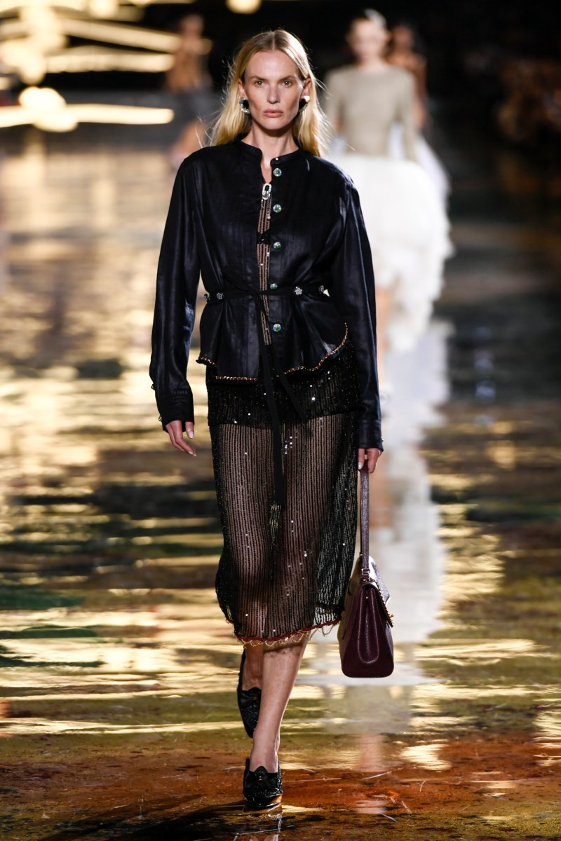 chanel-spring-2027-rtw-r-dm-0014.jpg