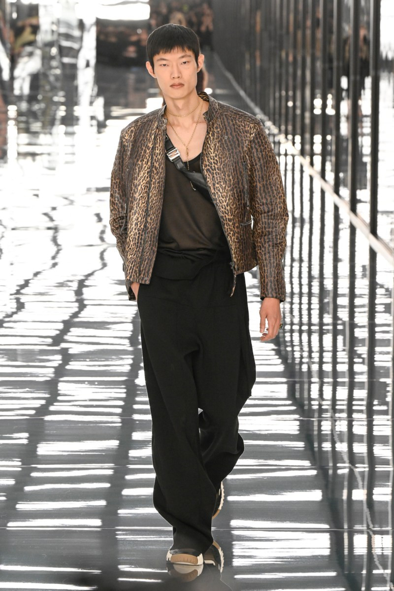 fendi-ss27-rtw-mfw-r-gg-1312.jpg