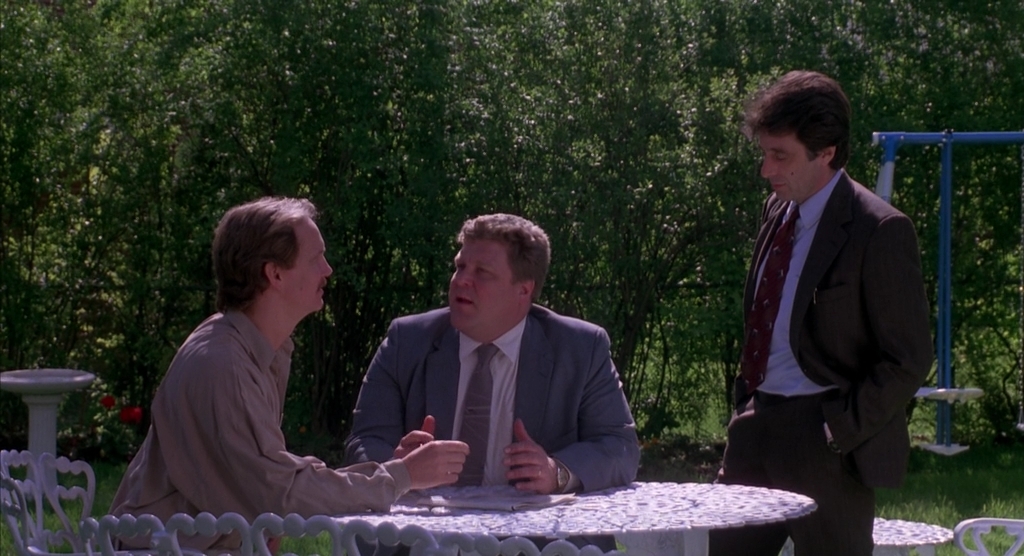 Море любви.1989.BDRip AVC msltel.mkv_snapshot_00.31.39.080.jpg