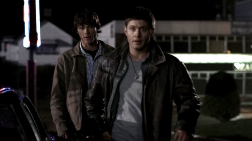 Кэмерон диаз 1998. Supernatural 1х18 something wicked. Something 18. Кэмерон диаз. Сверхъестественное 'something wicked'.