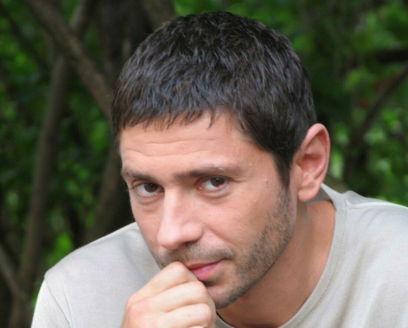 Валерий Николаев. Как популярный когда-то актер испортил репутацию и докатился Валерий Николаев. Как популярный когда-то актер испортил репутацию и докатился