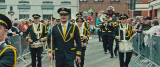    / En fanfare (2024/BDRip/HDRip)